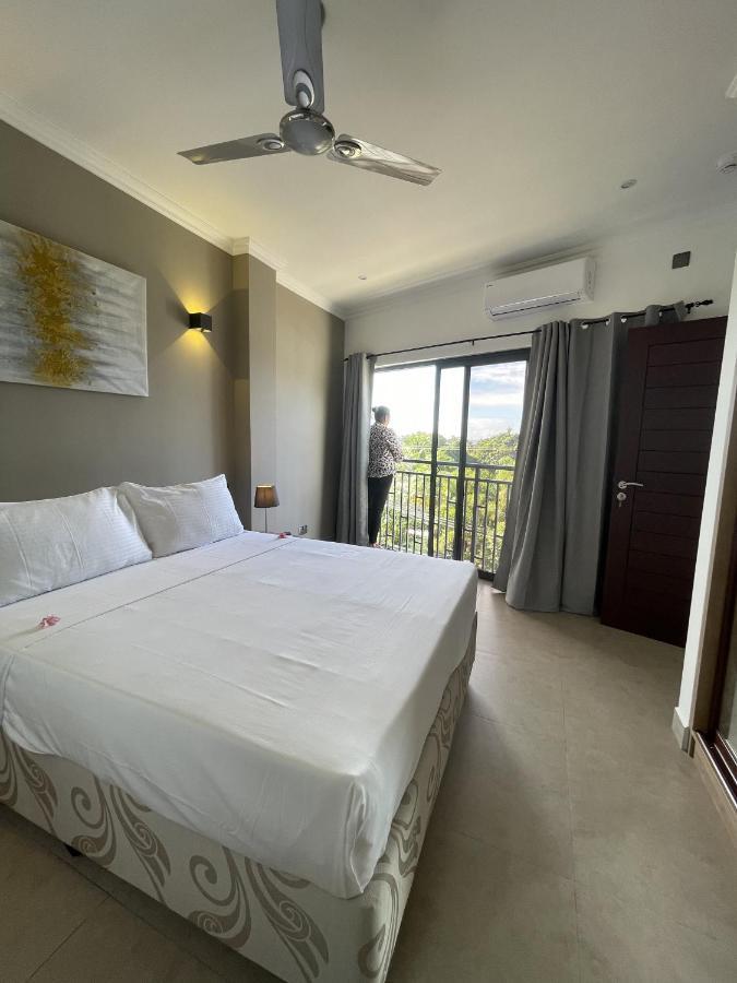 B Holiday Apartments Vịnh Beau Vallon Ngoại thất bức ảnh