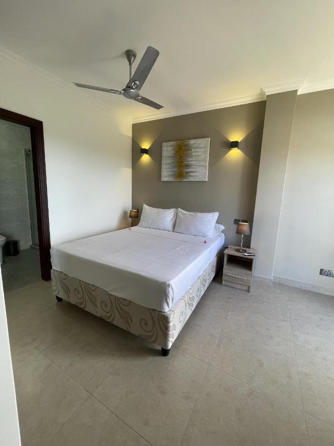 B Holiday Apartments Vịnh Beau Vallon Ngoại thất bức ảnh