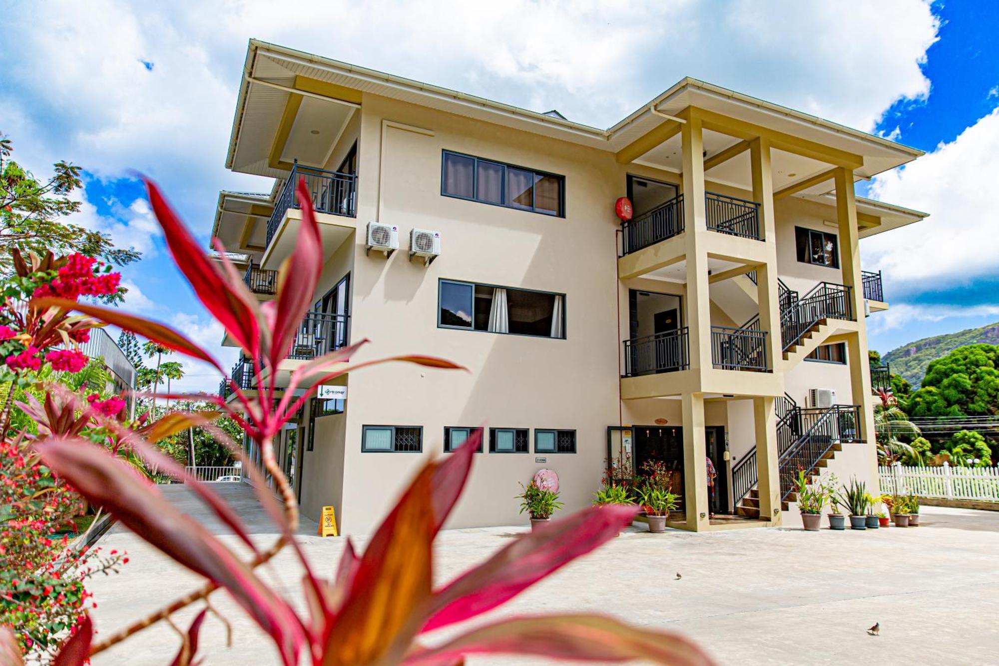 B Holiday Apartments Vịnh Beau Vallon Ngoại thất bức ảnh