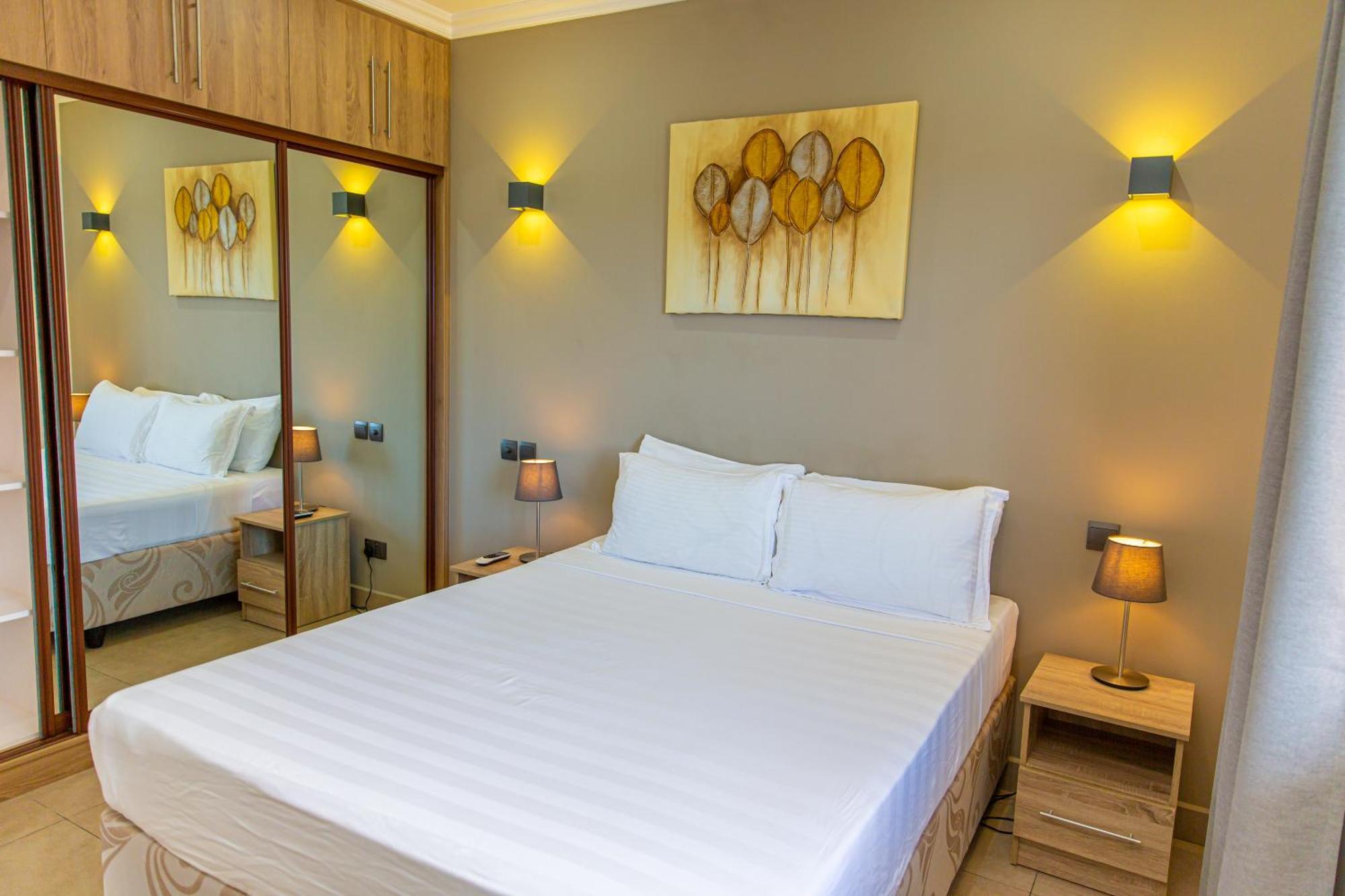 B Holiday Apartments Vịnh Beau Vallon Ngoại thất bức ảnh